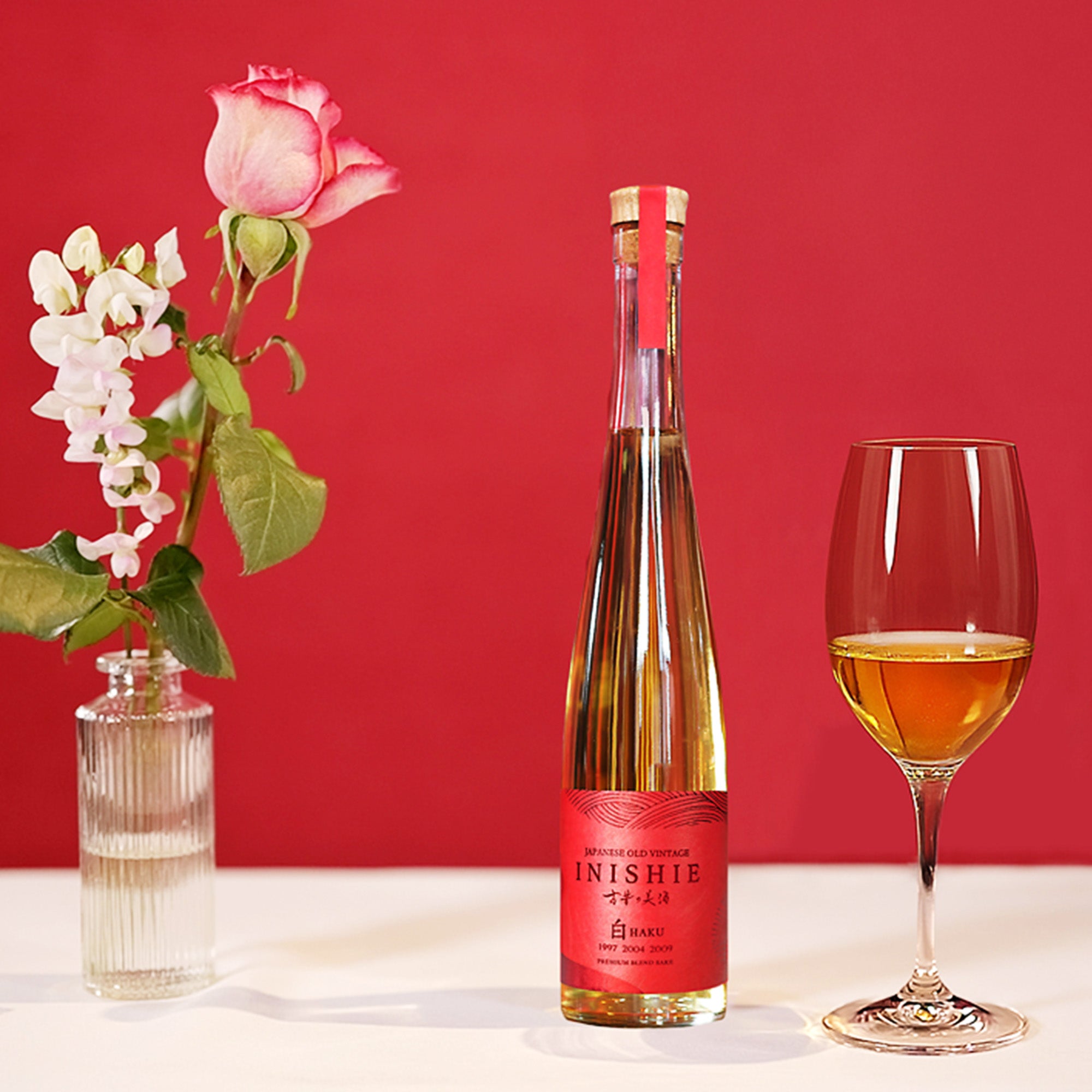 Haku – 【公式】日本酒・焼酎・梅酒の古酒ブランド｜古昔の美酒